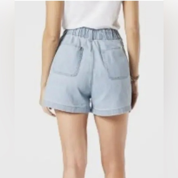 Women’s Levi's Loose A-line Jean Shorts Blue - Denizen from Levi’s, size 6 W28 - Picture 3 of 12